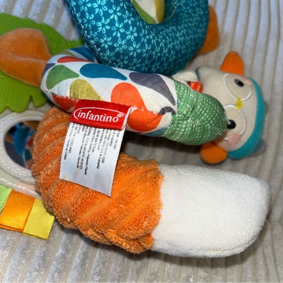 Infantino Fox Spiral Interactive Baby Rattle Toy - Orange and Blue - Picture 2 of 6